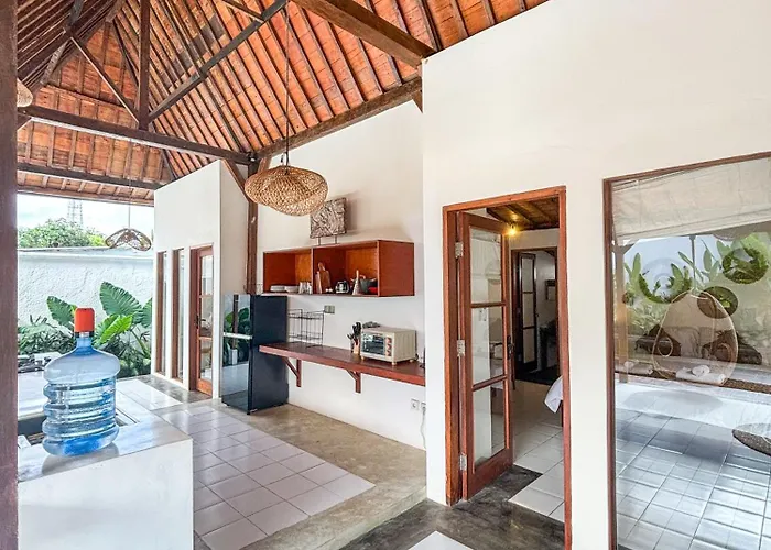 Puri Dewata Tebongkang Villa *